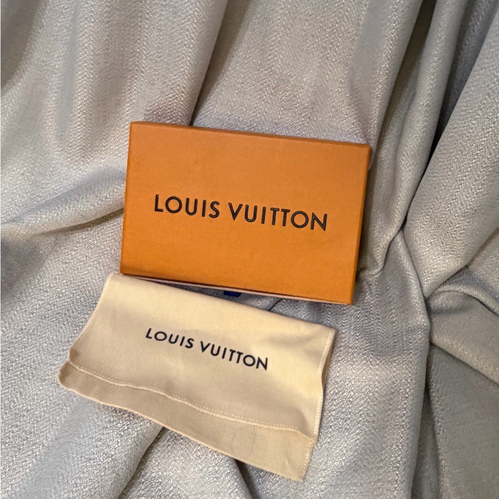 Louis Vuitton Orange Box with Cream Dust Bag - Picture 3 of 3